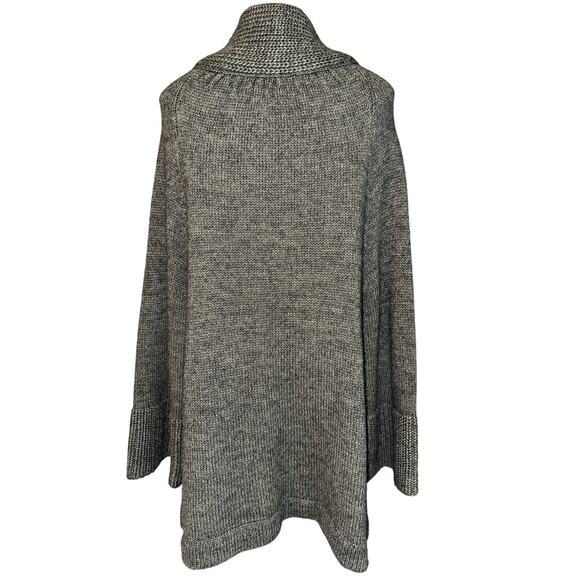 Chico’s Grey Gray Knit Double Button Cape Style Long Line Cardigan Size 2 US 12 - Picture 2 of 6